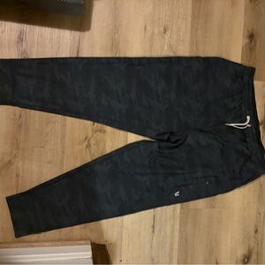 Vuori Men's Dark Camouflage Joggers